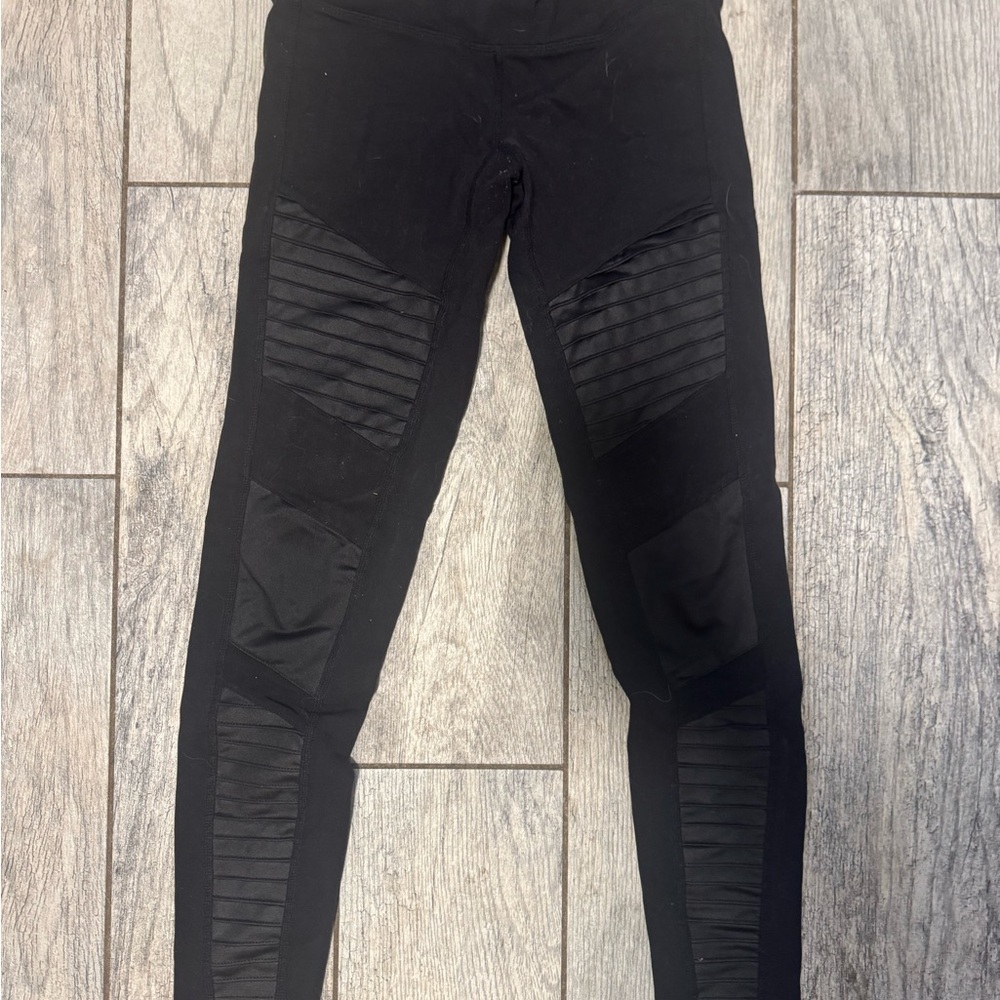 Alo Yoga Women's High-Waist Moto Leggings - XS